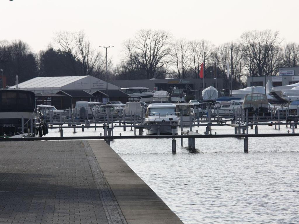 Zum Grossen Zernsee Am Hafen Kolonie Zern Dış mekan fotoğraf